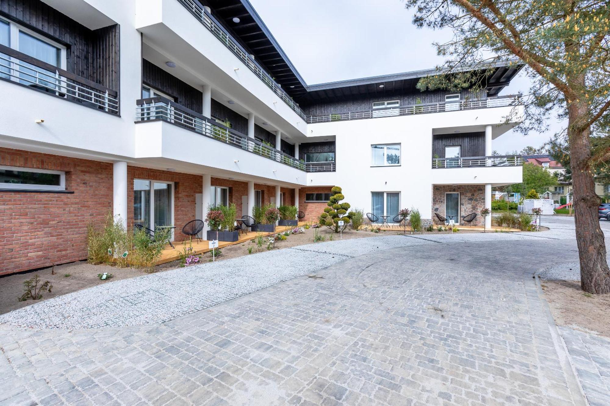 Apartamenty Przy Plazy Z Basenem Z Podgrzewana Woda I Mini Spa - Osrodek Kolonijno-Wczasowy Mewa Niechorze Exterior photo