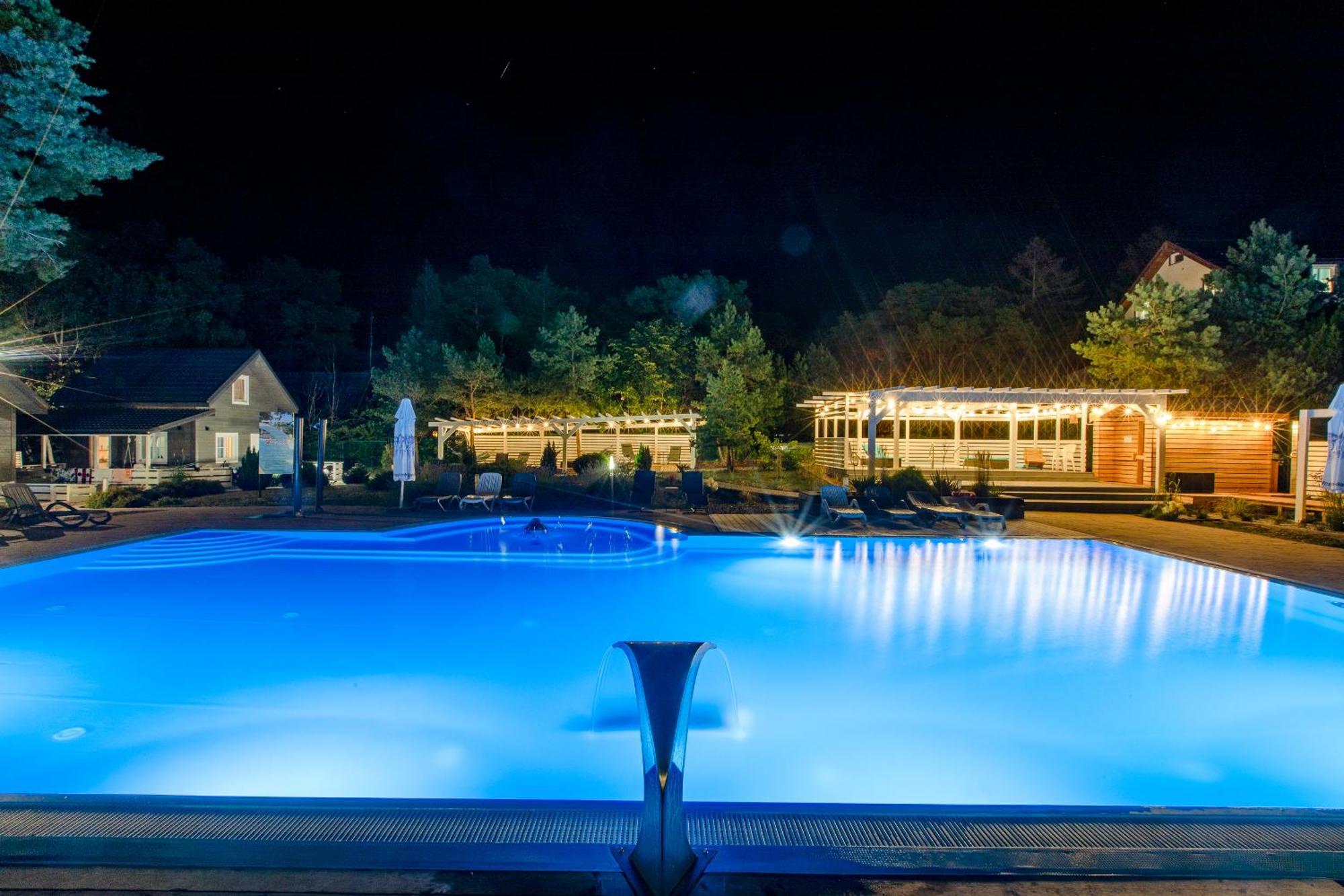 Apartamenty Przy Plazy Z Basenem Z Podgrzewana Woda I Mini Spa - Osrodek Kolonijno-Wczasowy Mewa Niechorze Exterior photo